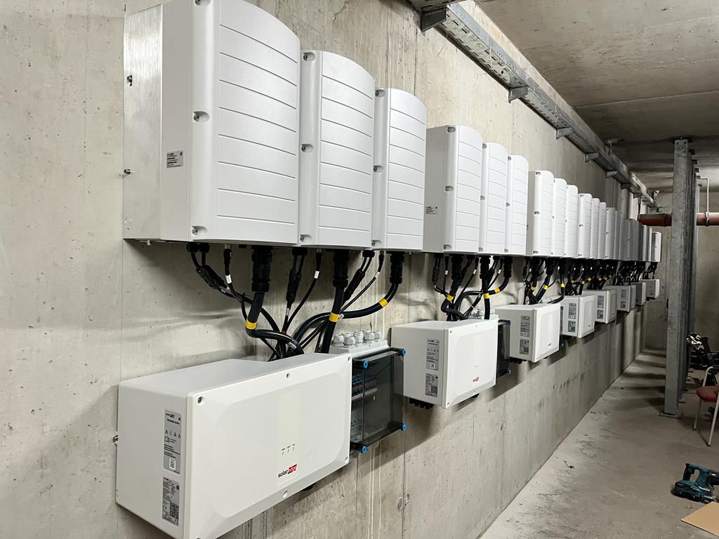 Mounting of inverters — 4